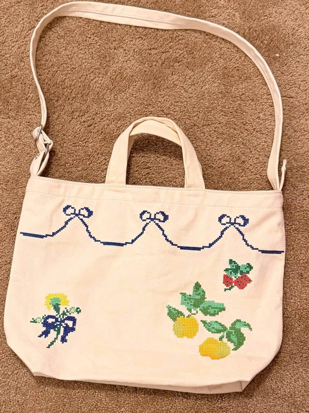 BAGGU Canvas Tote Bag with Blue Bow and Fruit Embroidery - Cream